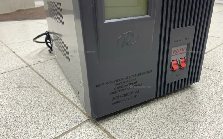 Автоматический стабилизатор напряжения электронный