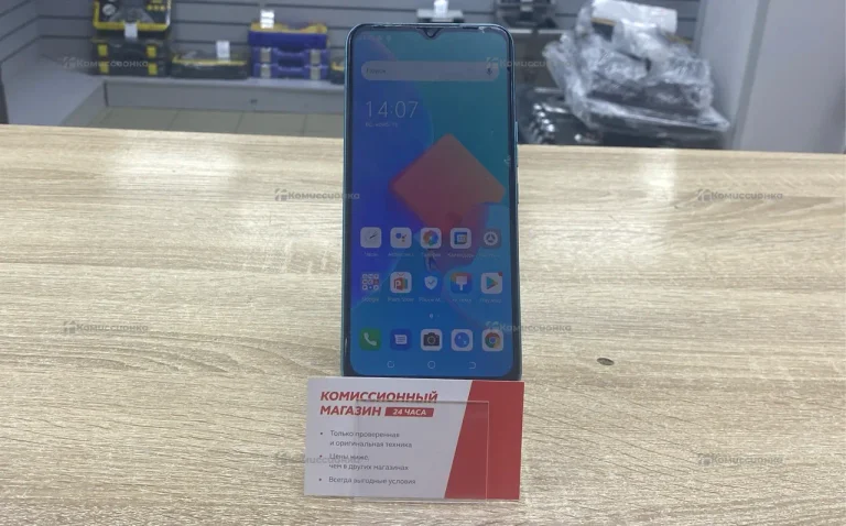 Tecno Spark 8C 3/64 ГБ