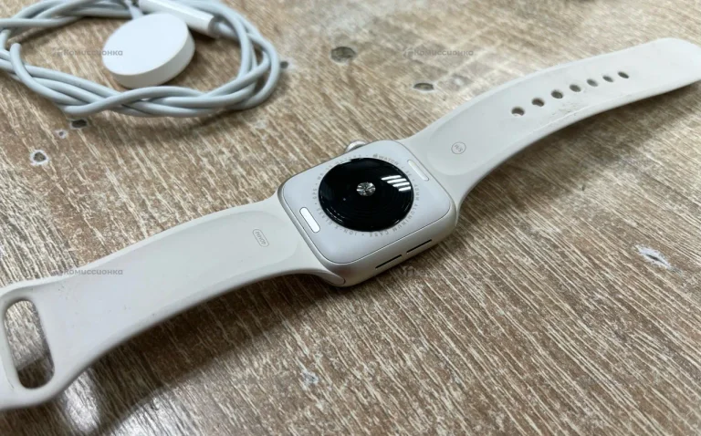 Часы  Apple Watch SE 2 40mm