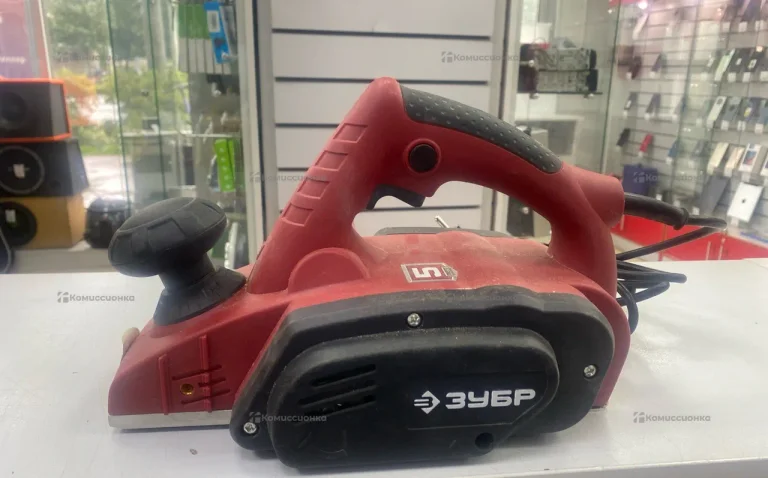 Электрорубанок ЗУБР ЗР-950-82