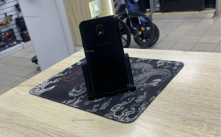 Samsung Galaxy J4 3/32 ГБ