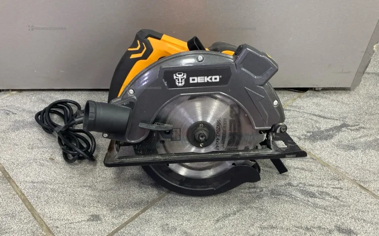 Пила циркулярная Deko DKCS1900 Laser 1900Вт