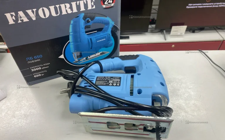 Лобзик Favorite