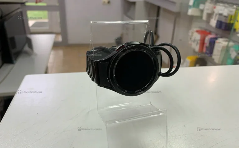 Часы  sumsung Galaxy watch 4 classic