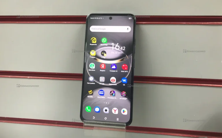 Tecno Spark 30 8/256 ГБ
