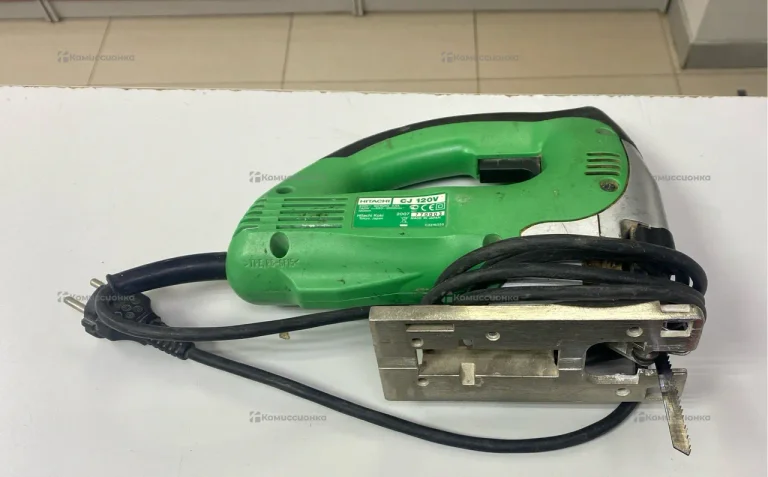 Электролобзик Hitachi cj 120V