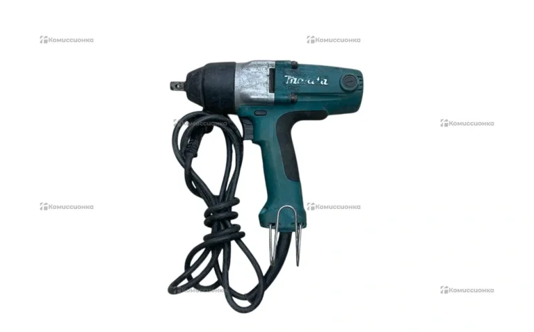 Гайковерт makita TW0200