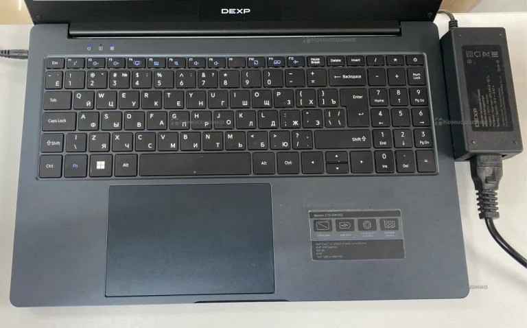 Ноутбук  DEXP Aquilon C15-I5W302
