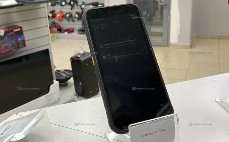 Смартфон f+ r570e