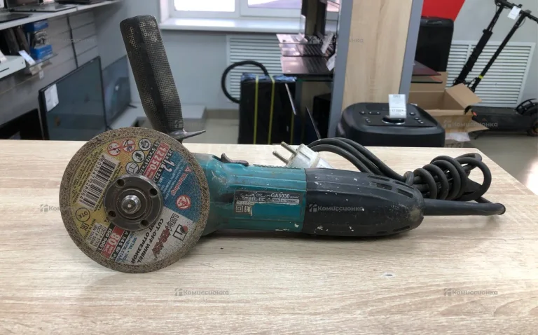 Ушм Makita