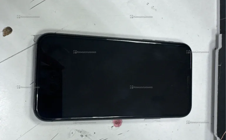 Apple iPhone 11 4/64 ГБ