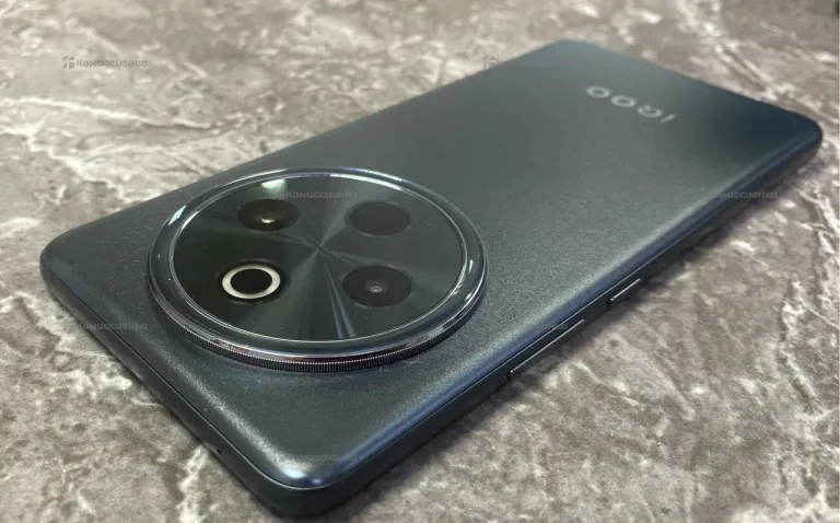 Vivo iQOO Z10 8/256 ГБ