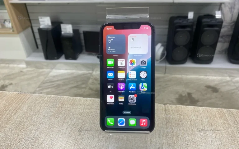 Apple iPhone 11 4/64 ГБ