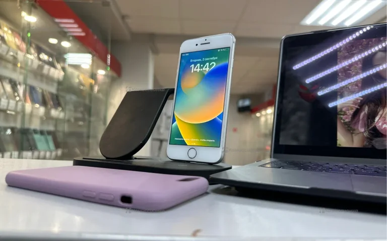 Apple IPhone 8 64Gb