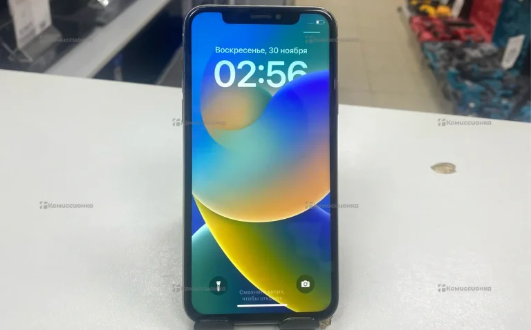 Apple iPhone X 3/64 ГБ