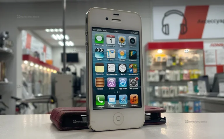 Apple iPhone 4 8GB