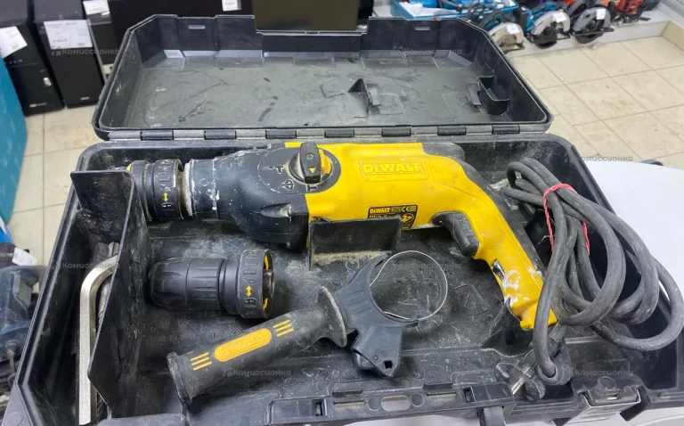 Перфоратор Dewalt d25114