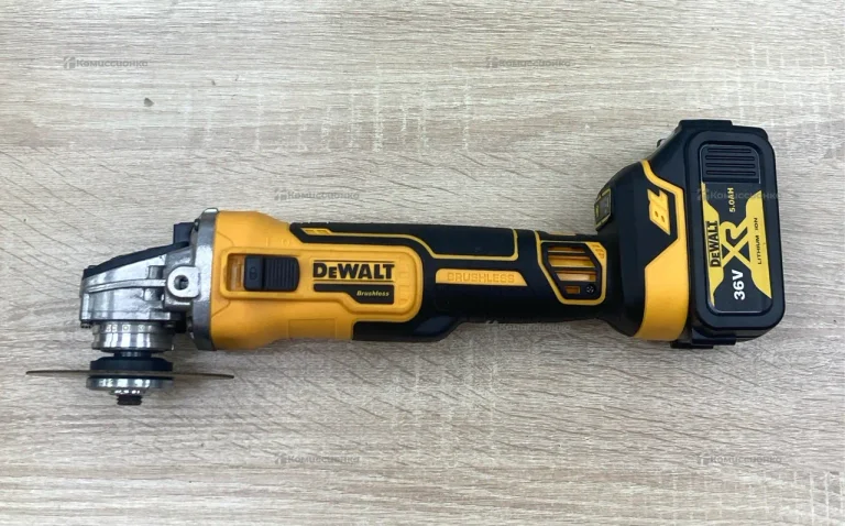 Аккумуляторная ушм DeWalt реприка