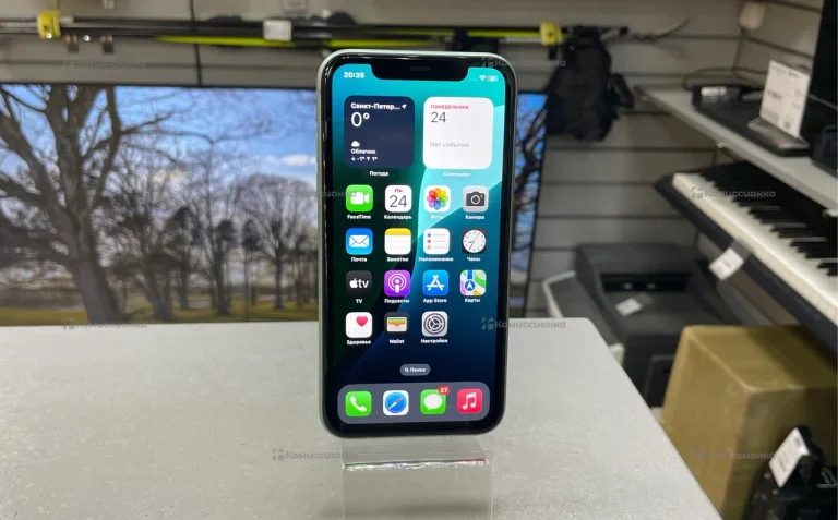 Apple iPhone 11 4/64 ГБ