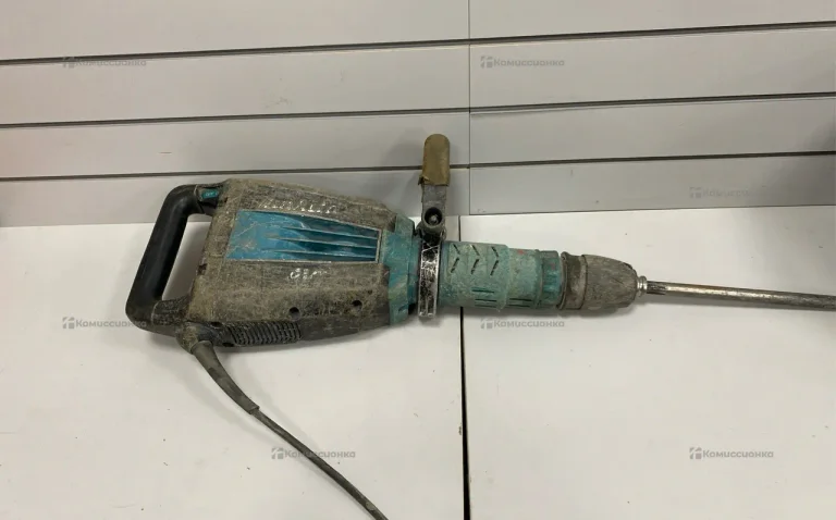 Отбойный молоток makita HM1214C