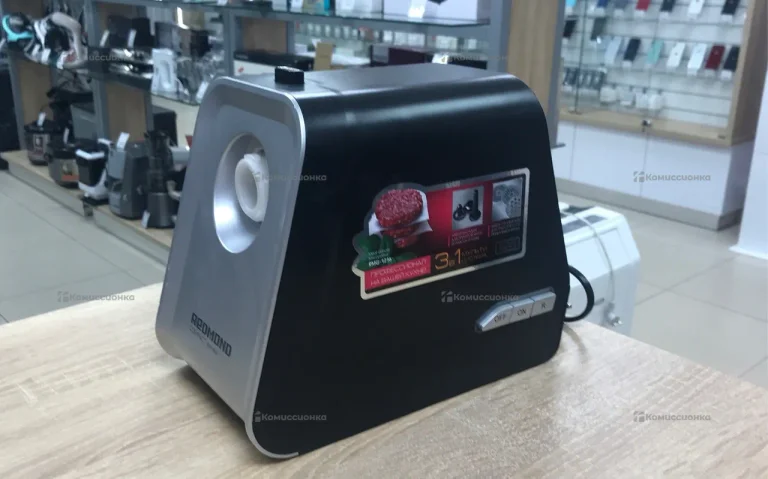 Мясорубка REDMOND RMG-1216