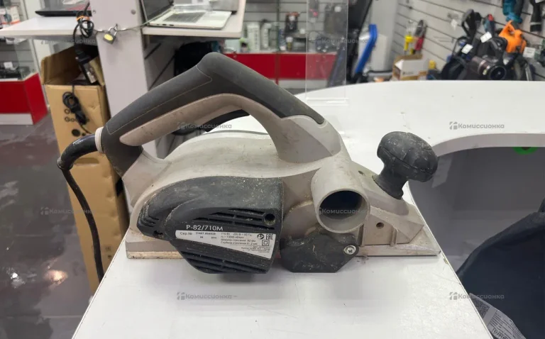 Электрорубанок Интерскол Р-82/710