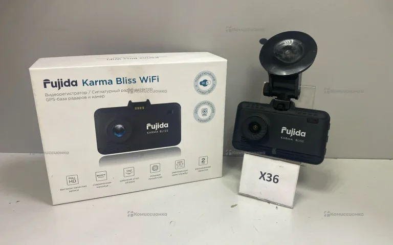 Видеорегистратор Fujida Karma Bliss WiFi