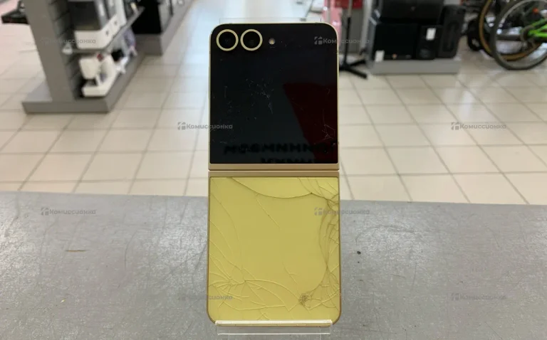 Samsung Galaxy Z Flip 6 12/256Gb