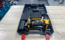 шуруповерт Dewalt б/щ