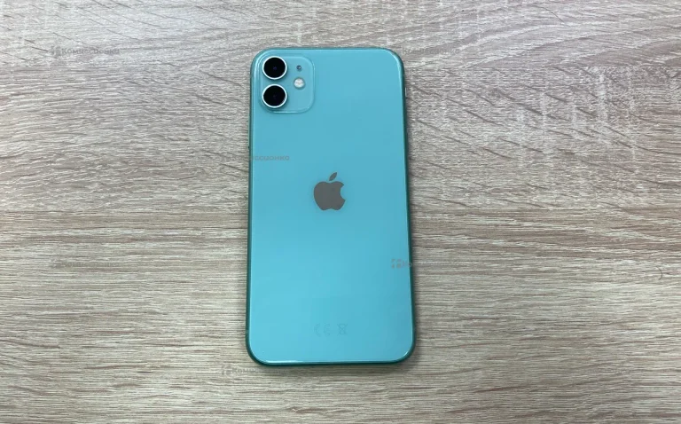 Apple iPhone 11 4/128 ГБ