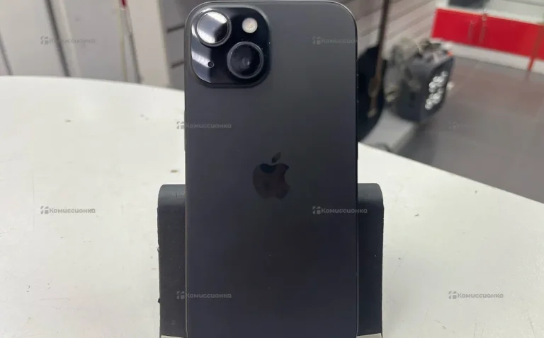Apple iPhone 15 6/128 ГБ