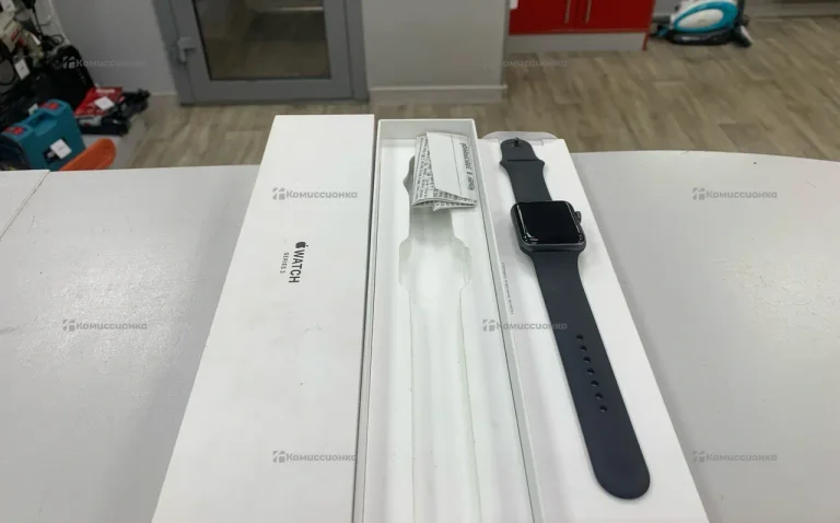 Часы Apple Watch Series 3 42mm