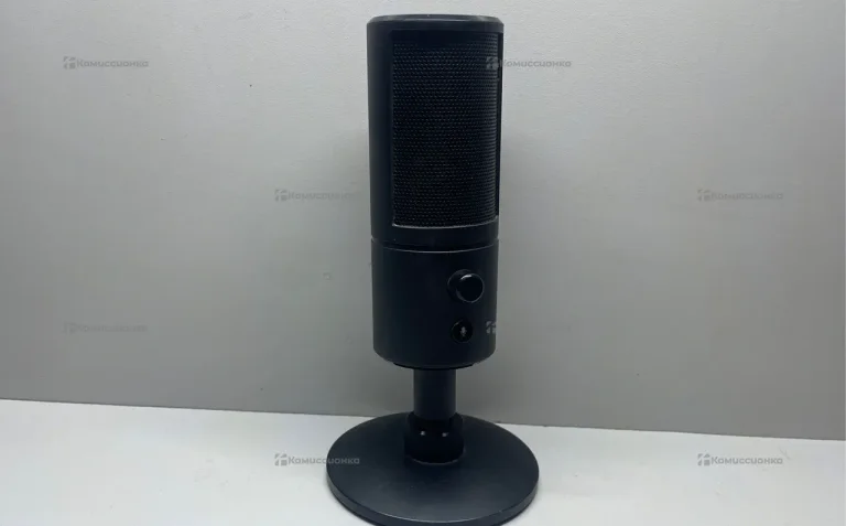 Микрофон Razer Seiren X
