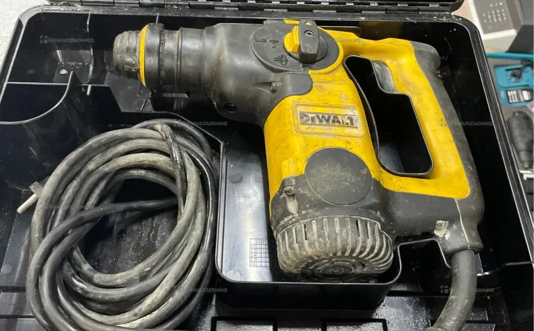 Перфоратор dewalt D25313K