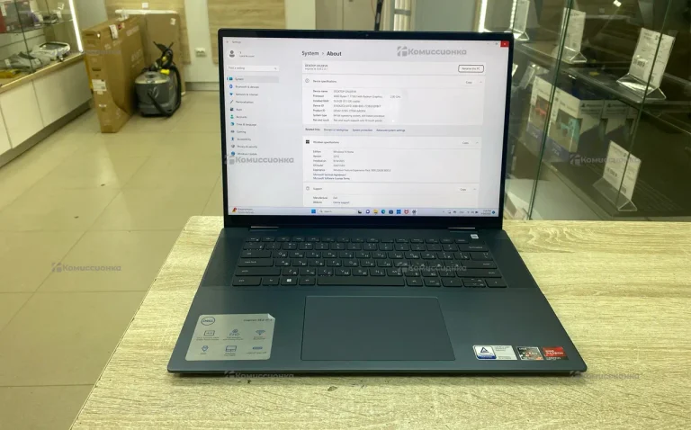 Ноутбук Dell P128F