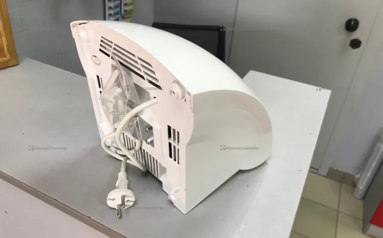 Электросушилка Puff 8820