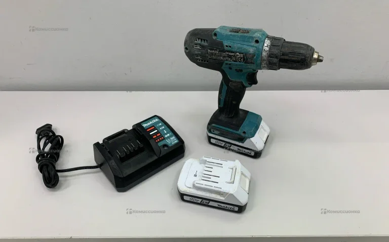 Дрель-шуруповёрт Makita DF448D