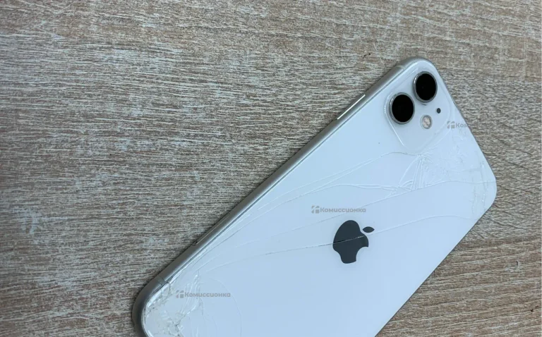 Apple iPhone 11 4/128 ГБ