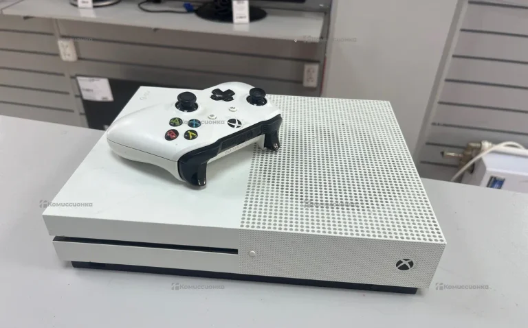 Игровая приставка Xbox One S 500