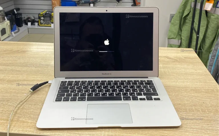 Ноутбук MacBook Air 13 2017