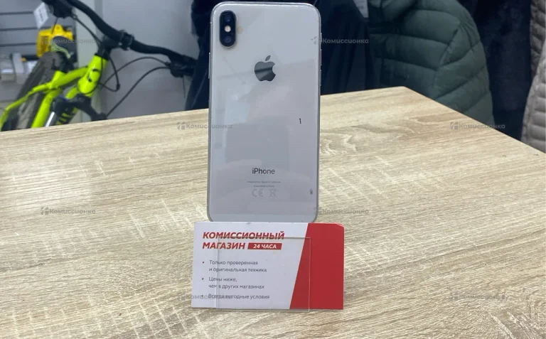 Apple iPhone X 3/64 ГБ