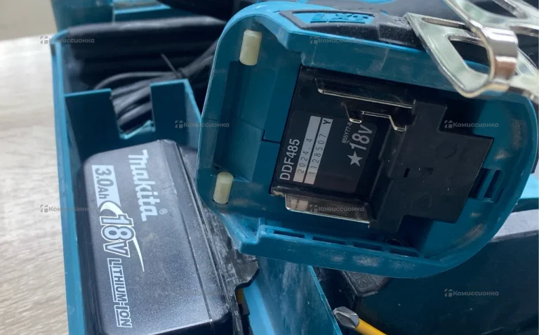 Аккумуляторная дрель-шуруповерт Makita DDF485