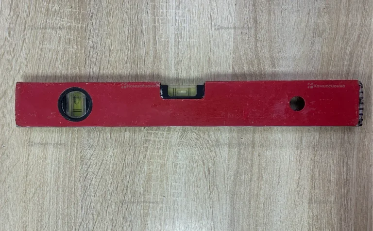 Уровень строительный