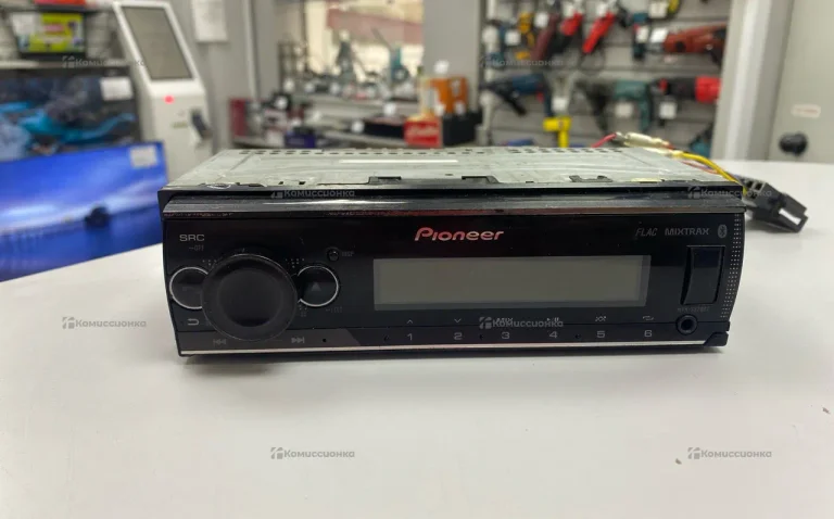 Автомагнитола  pioneer mvh-s520bt