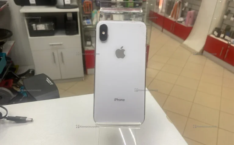 Apple iPhone X 3/64 ГБ