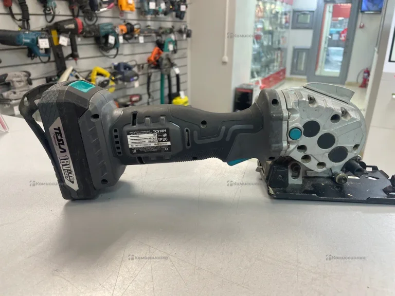 Аккумуляторная пила Tesla TCS18m