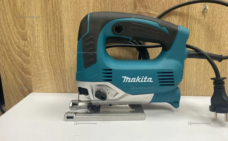 Электролобзик makita JV0600K