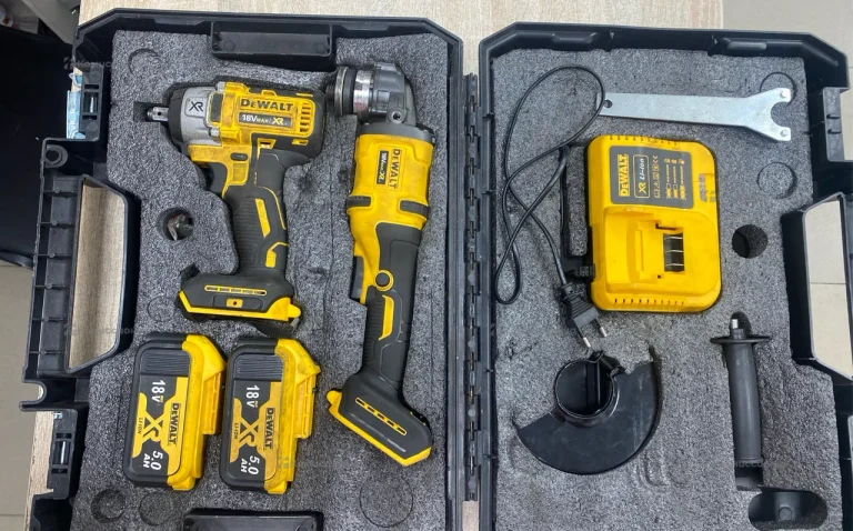 Аккумуляторный набор 2в1 Dewalt Реплика