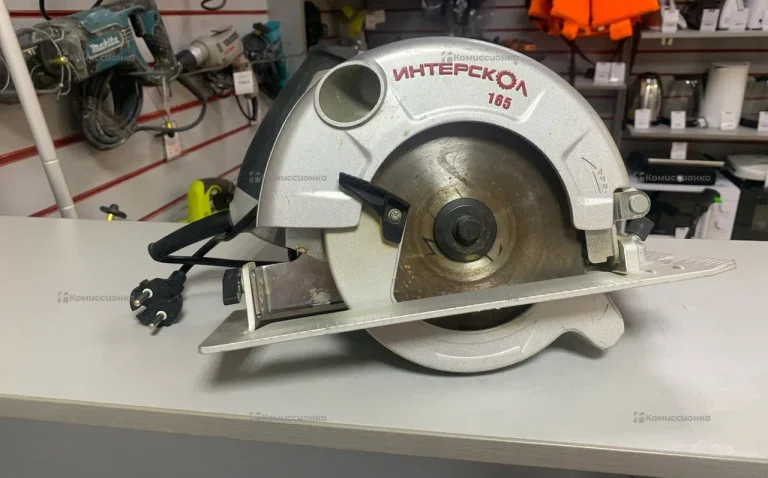 Дисковая пила Интерскол ДП-165/1200