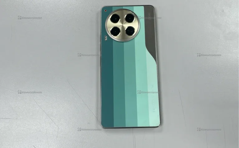Tecno Camon 30 5G 8/256 ГБ
